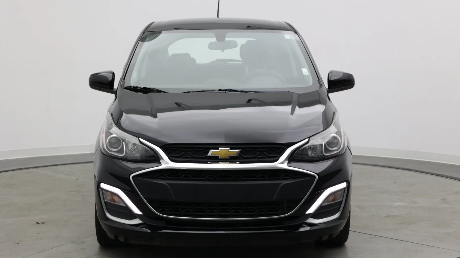 Chevrolet Spark photo 2