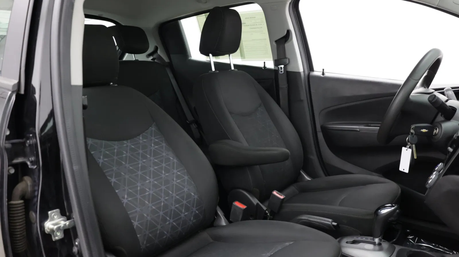 Chevrolet Spark photo 36