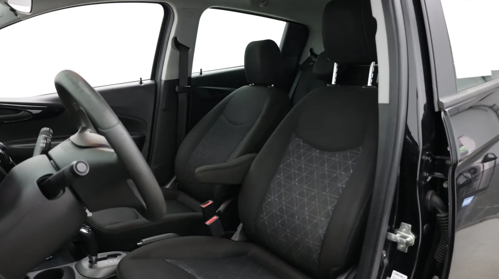 Chevrolet Spark photo 14