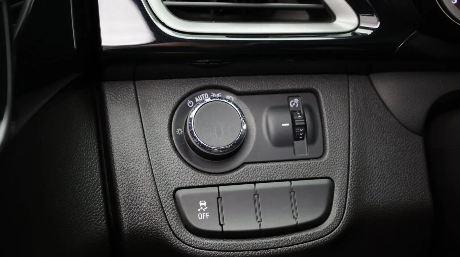 Chevrolet Spark photo 21