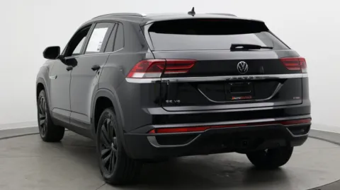 More photos of 2022 Volkswagen Atlas Cross Sport 3.6L V6 SE w/Technology at Auto Boutique Florida, FL