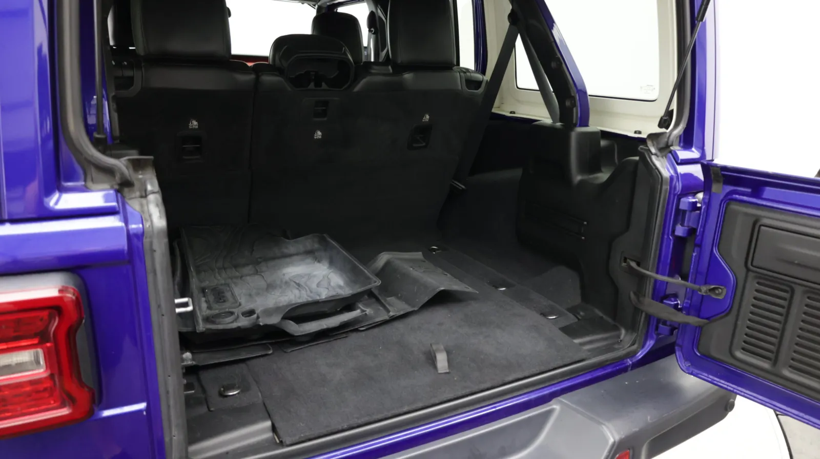 Jeep Wrangler photo 33