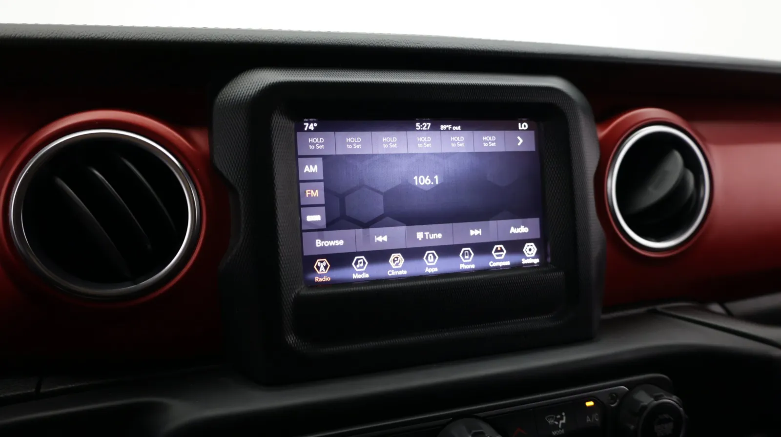 Jeep Wrangler photo 19