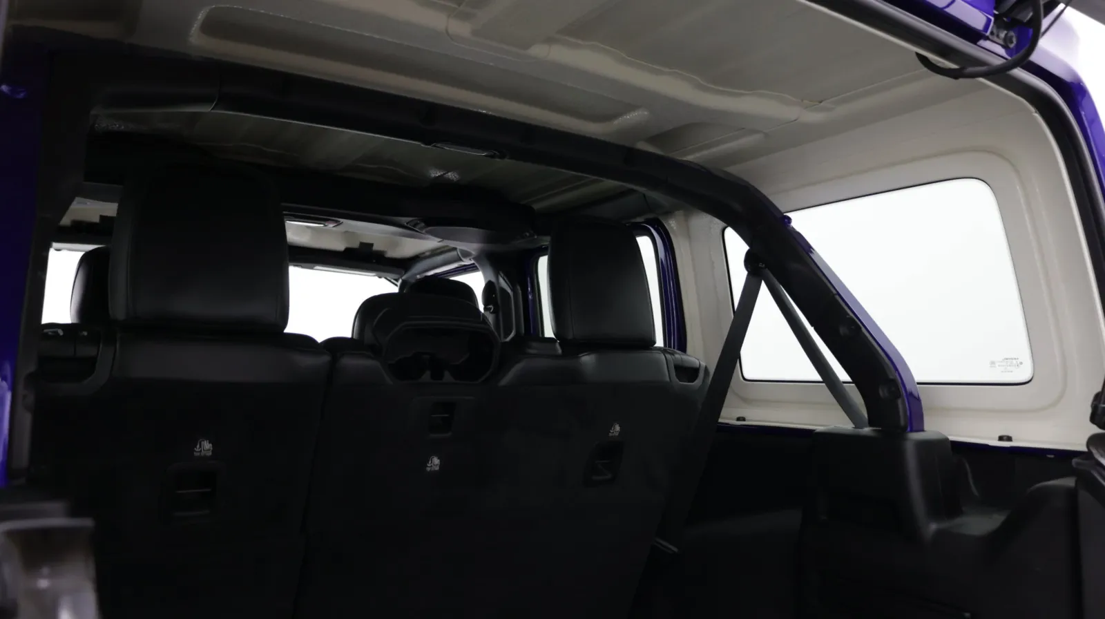 Jeep Wrangler photo 34