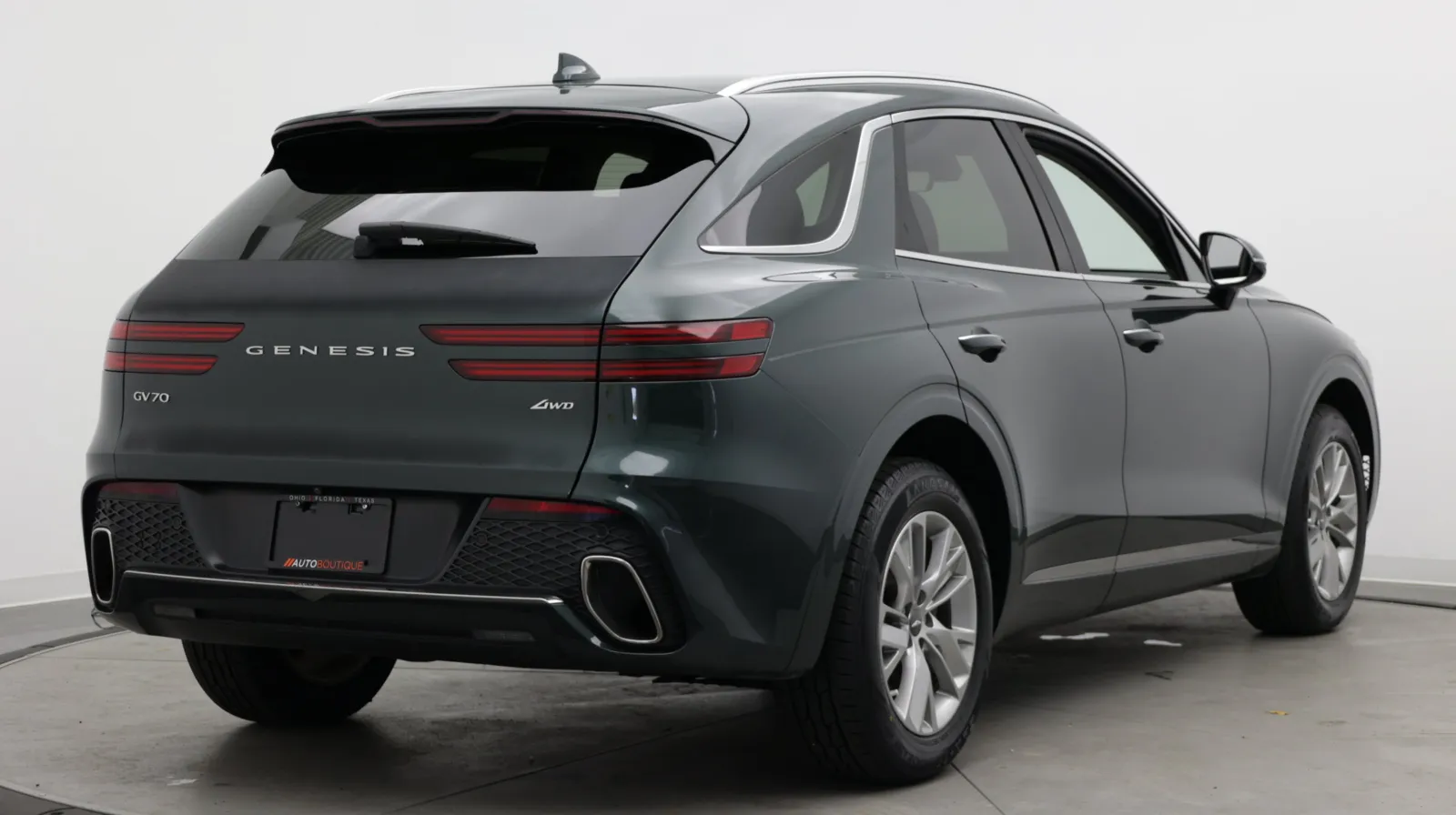 Genesis GV70 photo 8