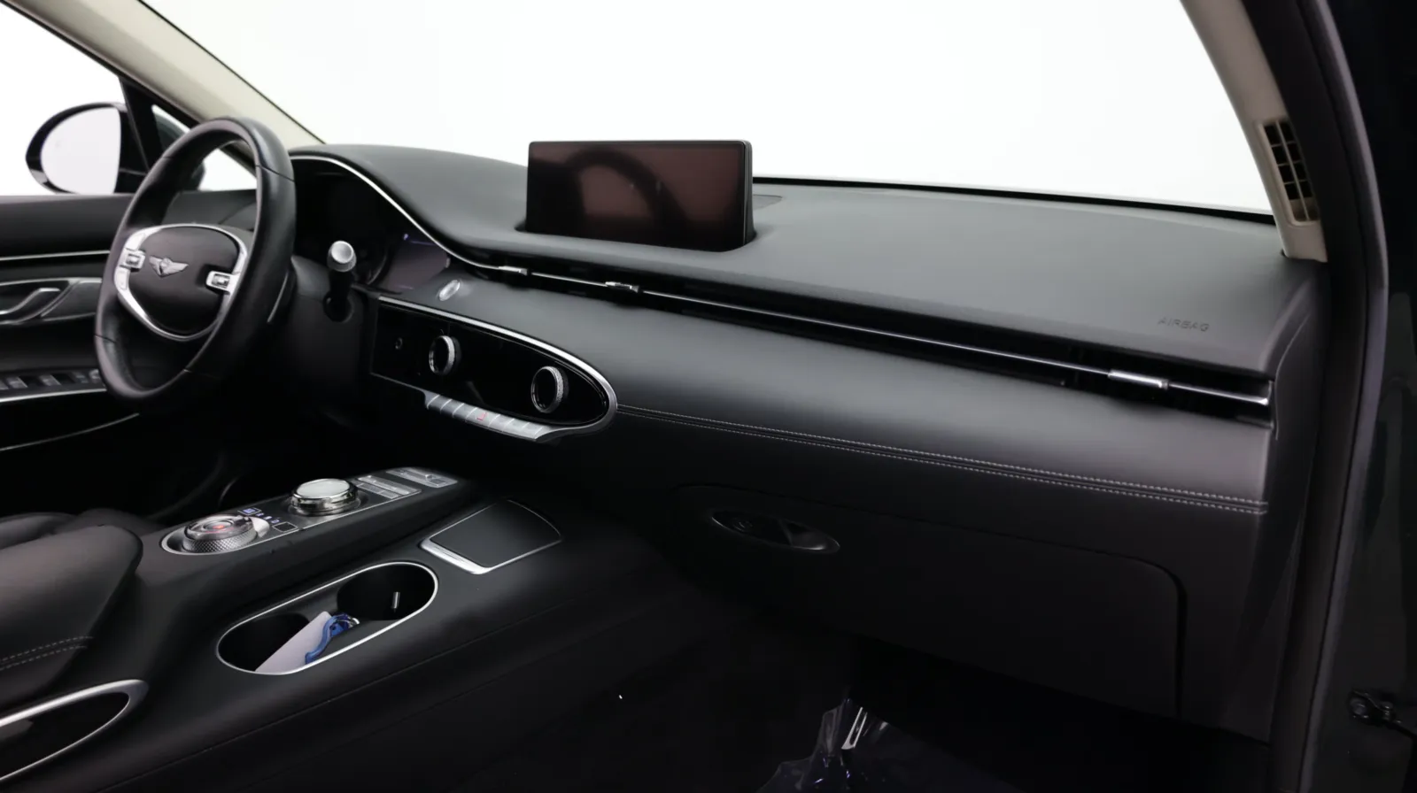 Genesis GV70 photo 40