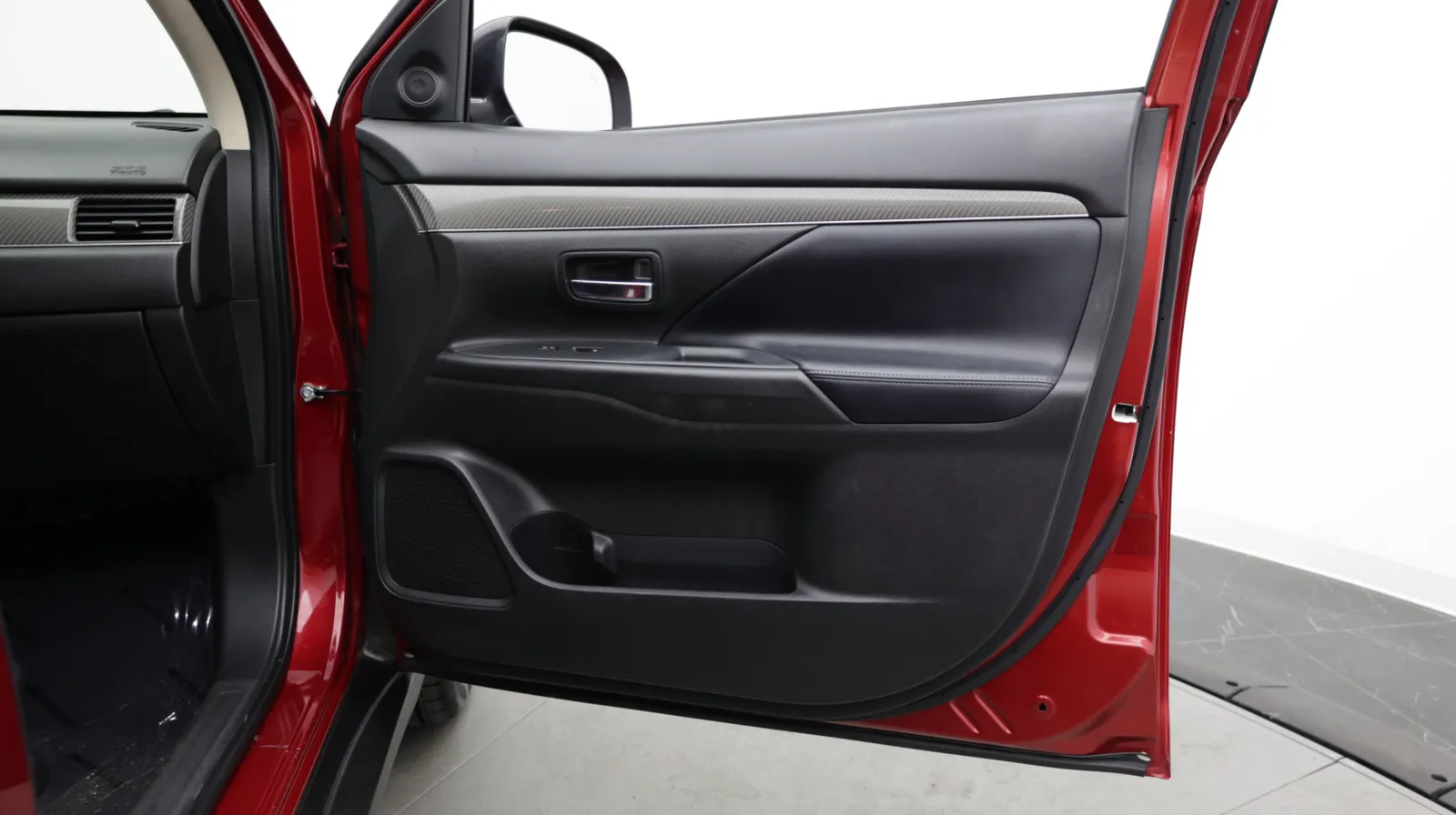 Mitsubishi Outlander photo 37