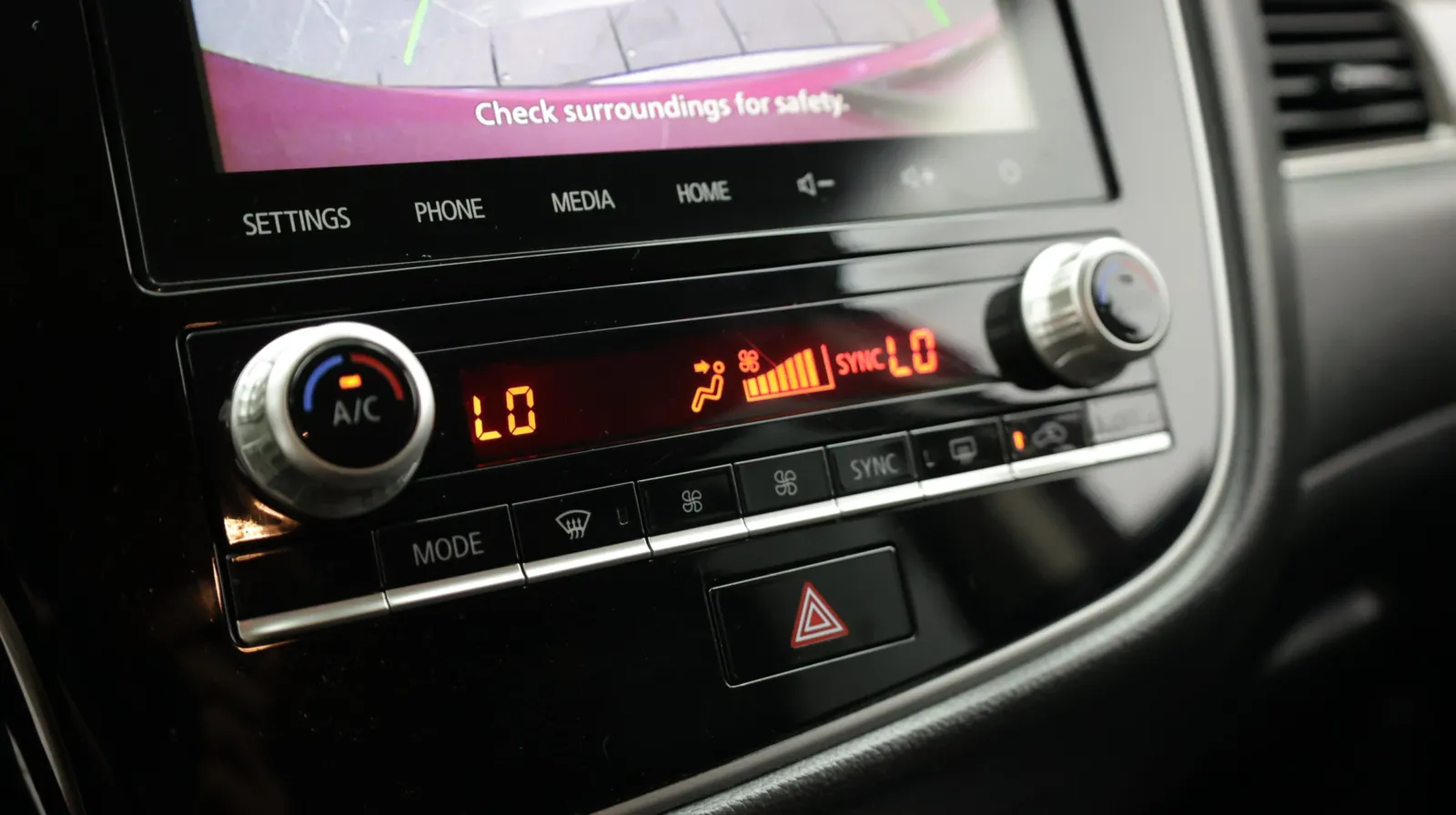 Mitsubishi Outlander photo 21