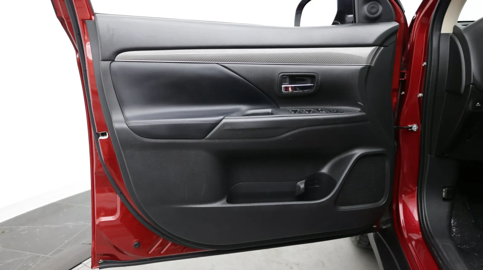 Mitsubishi Outlander photo 10