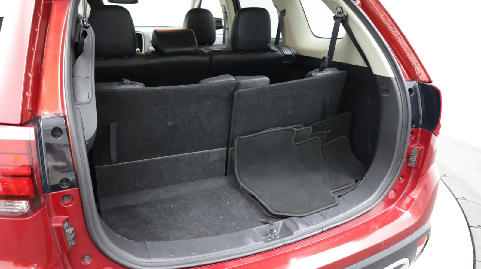 Mitsubishi Outlander photo 32