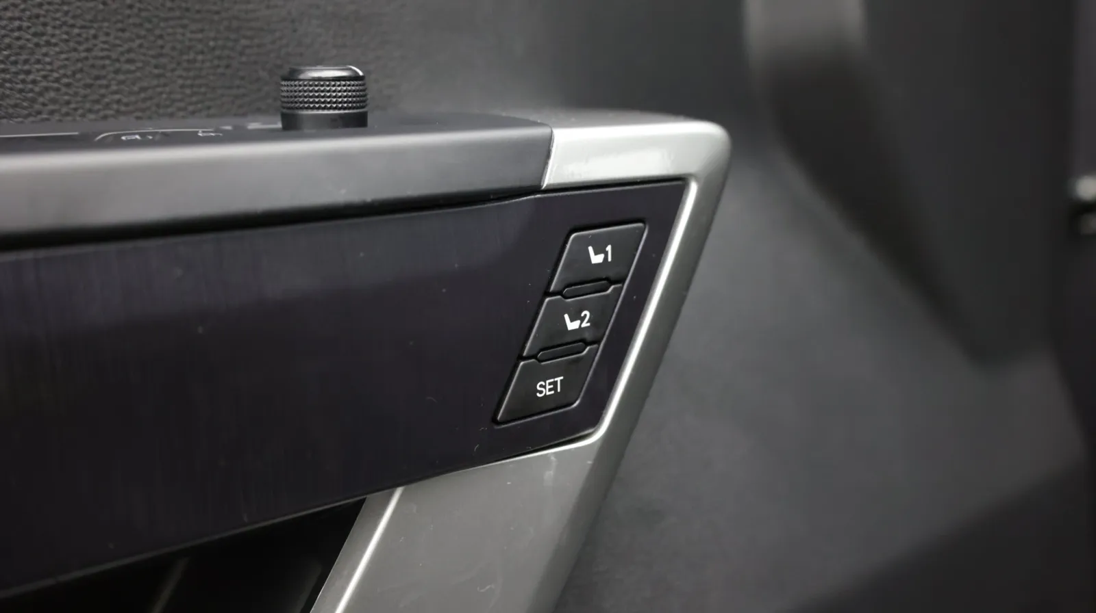Toyota Tundra photo 12