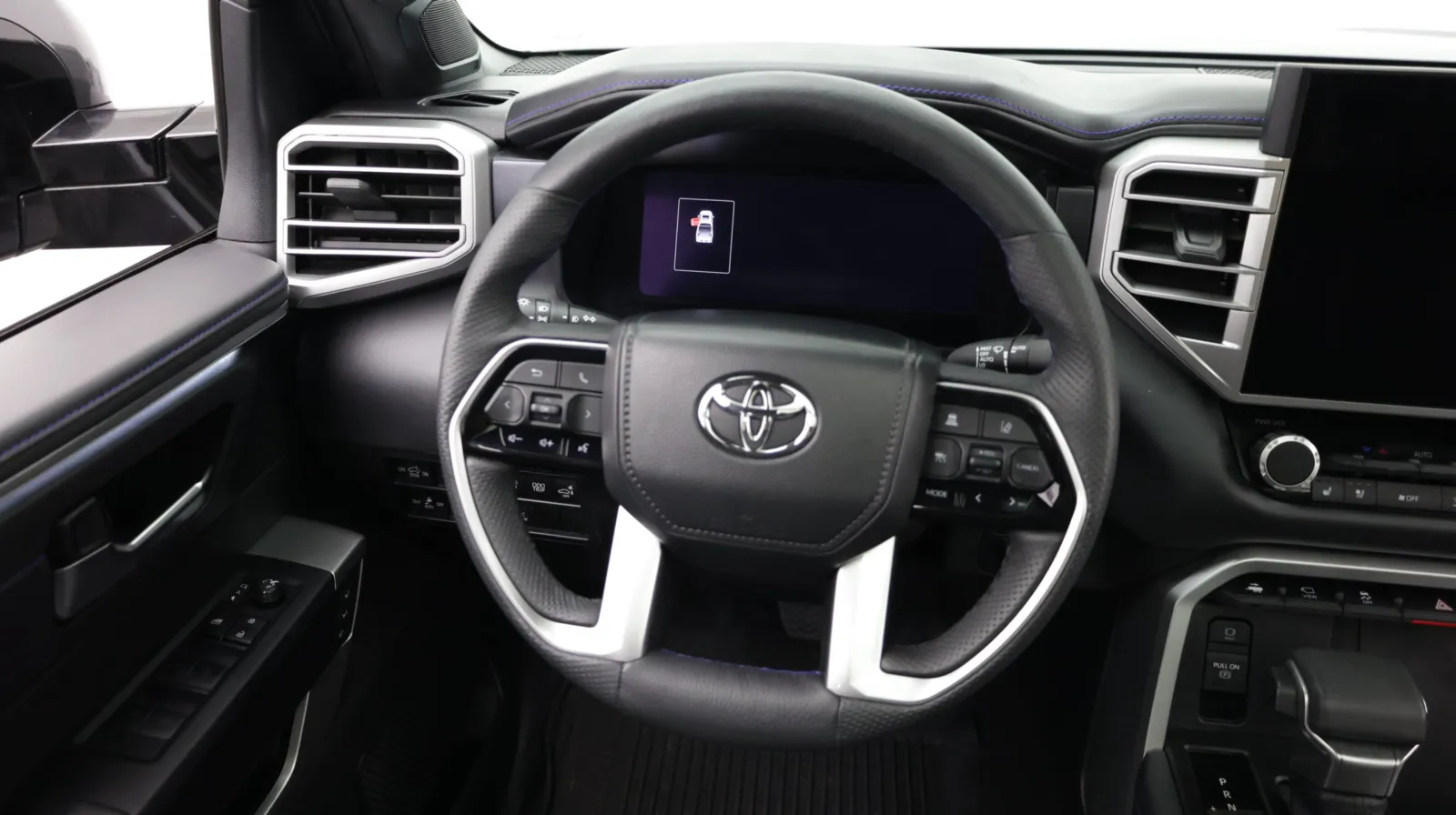 Toyota Tundra photo 33