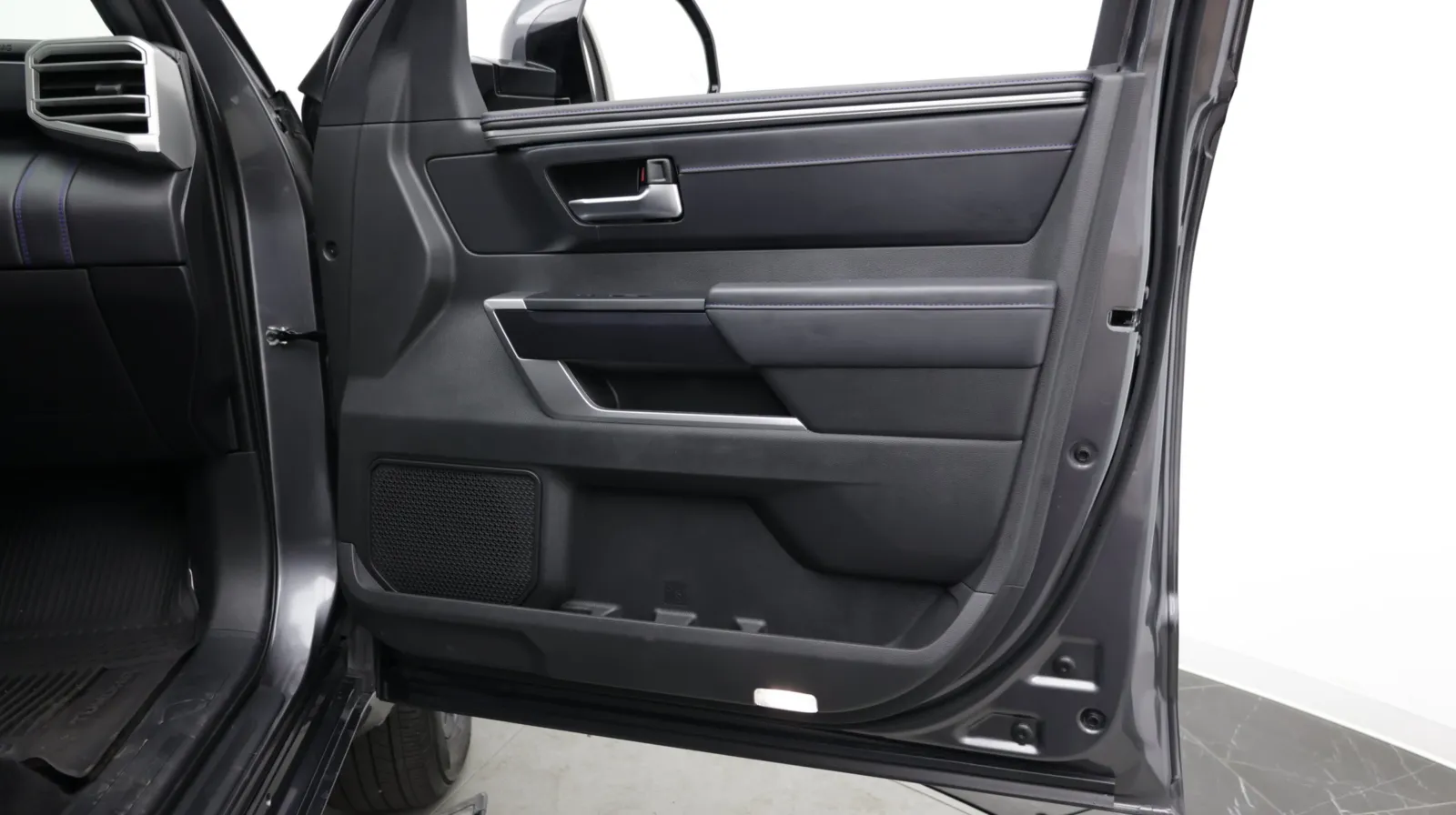 Toyota Tundra photo 41