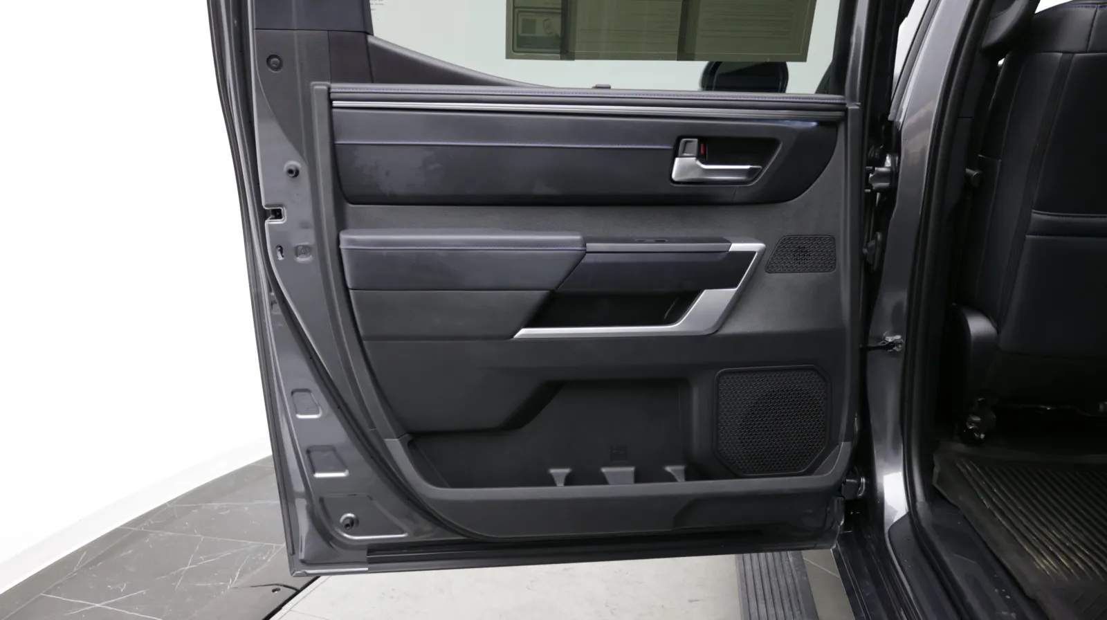 Toyota Tundra photo 30