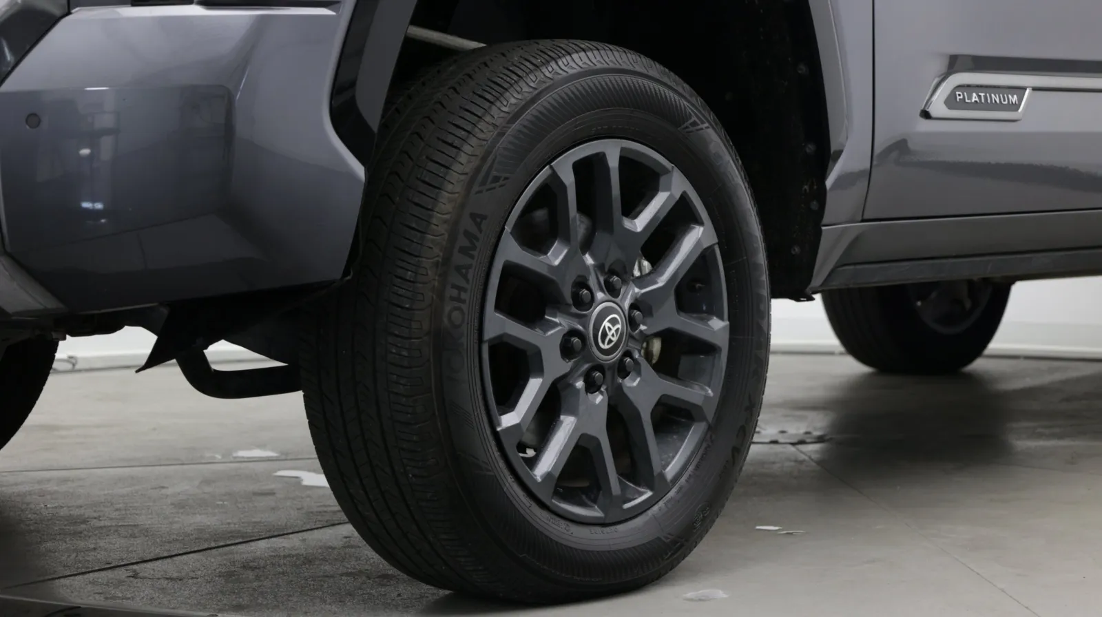 Toyota Tundra photo 8