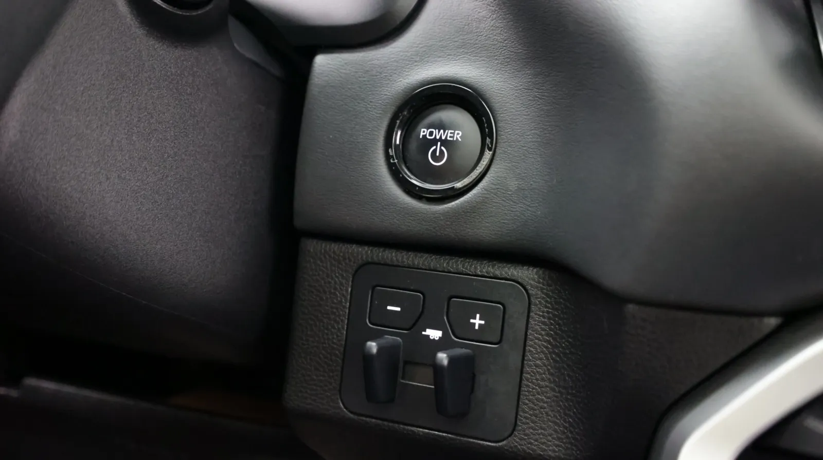 Toyota Tundra photo 28