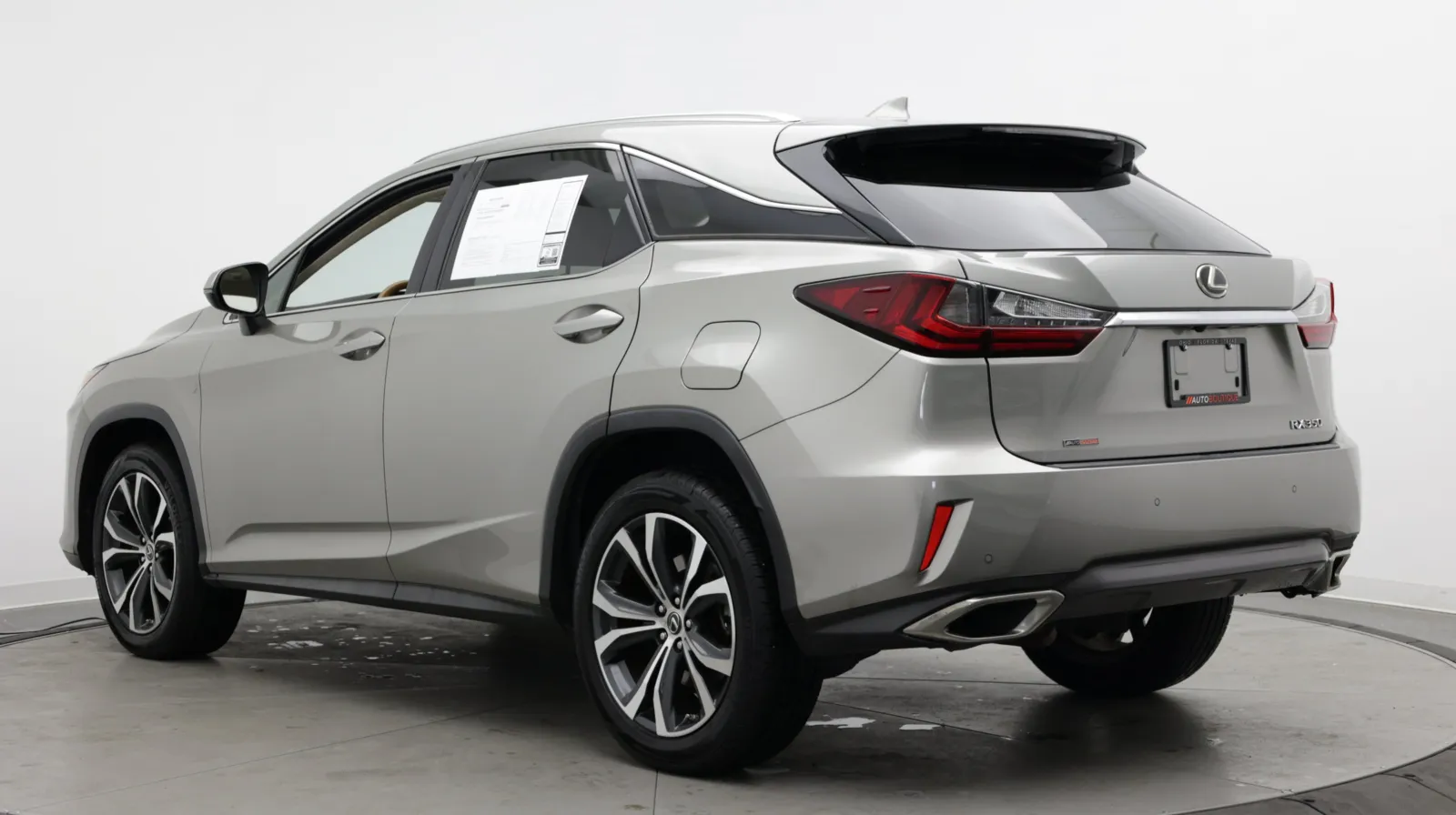 Lexus RX photo 8