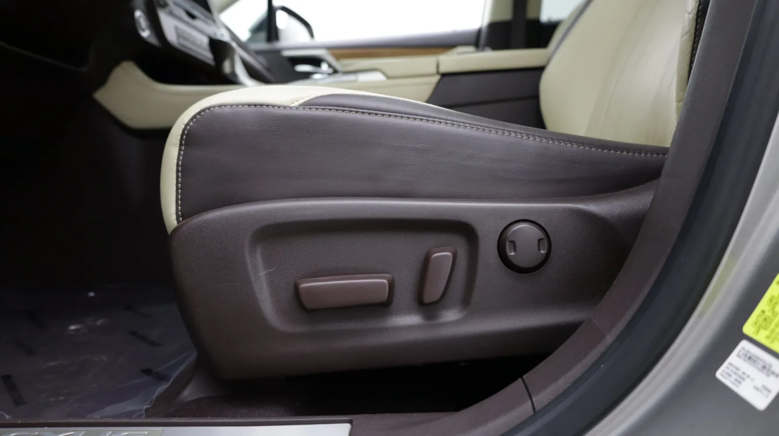 Lexus RX photo 17