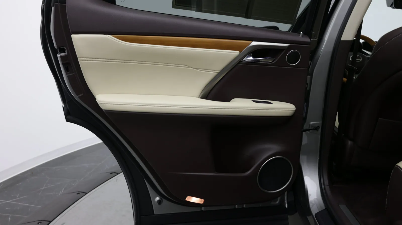 Lexus RX photo 32