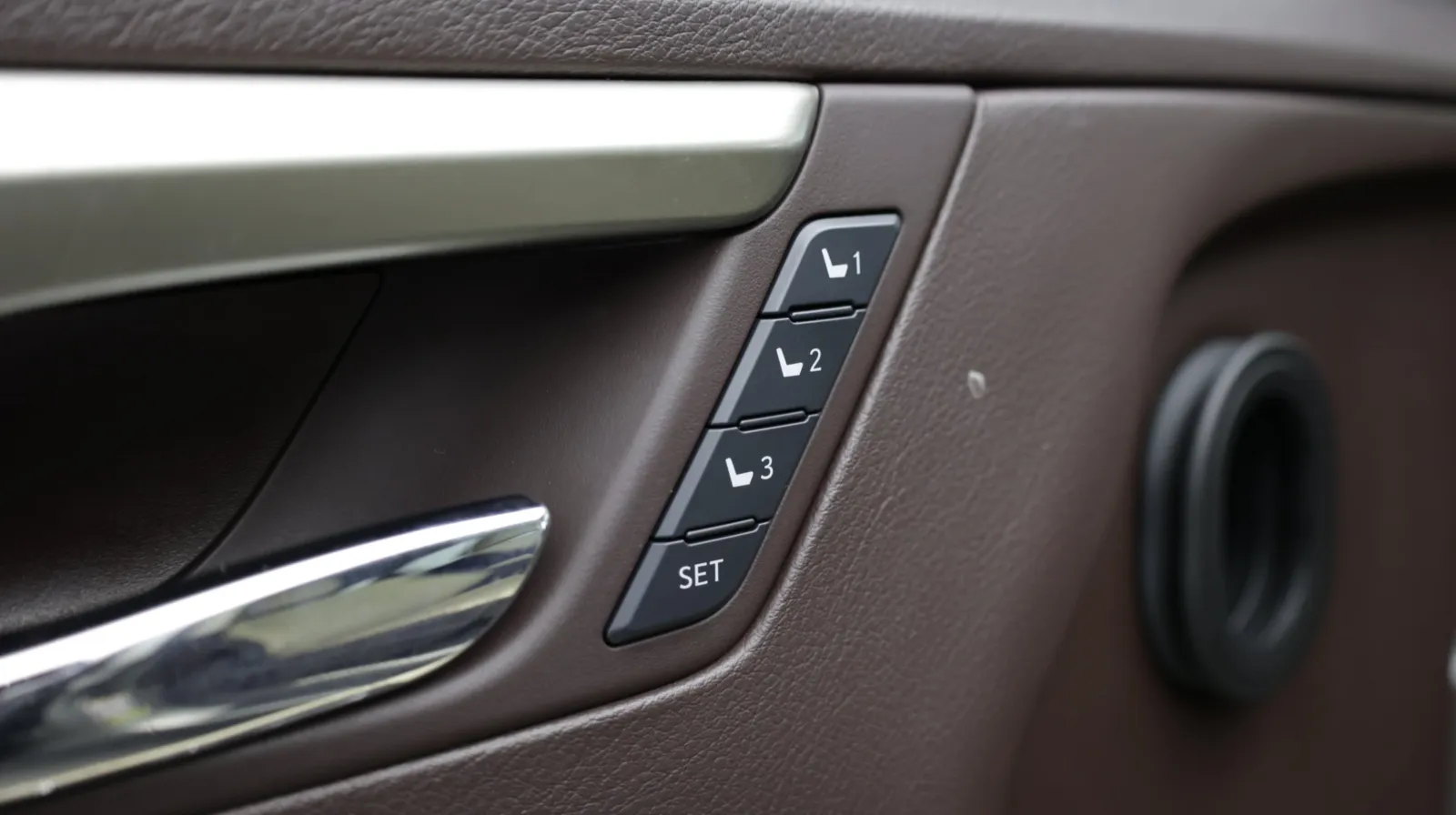 Lexus RX photo 15