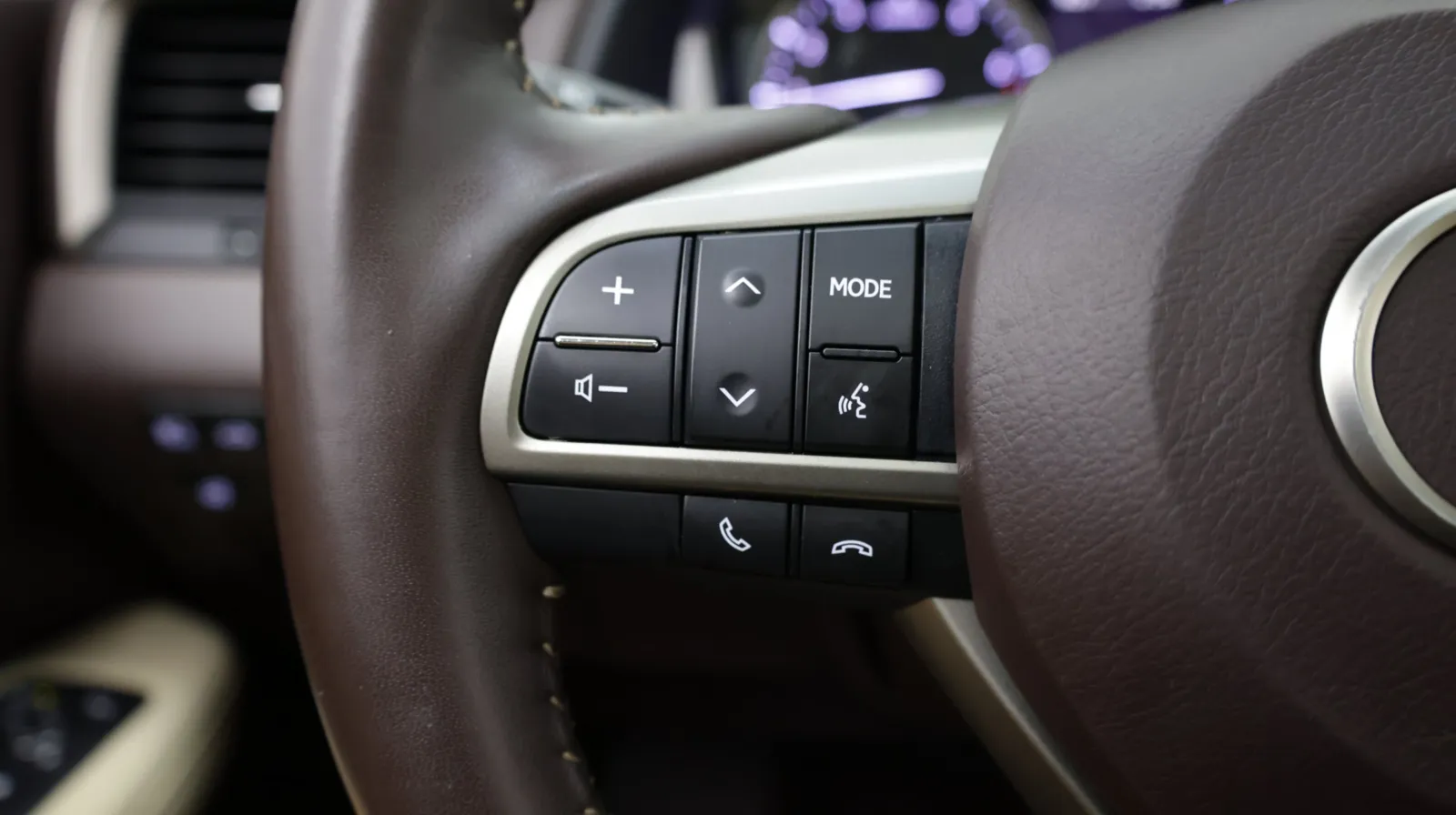 Lexus RX photo 27
