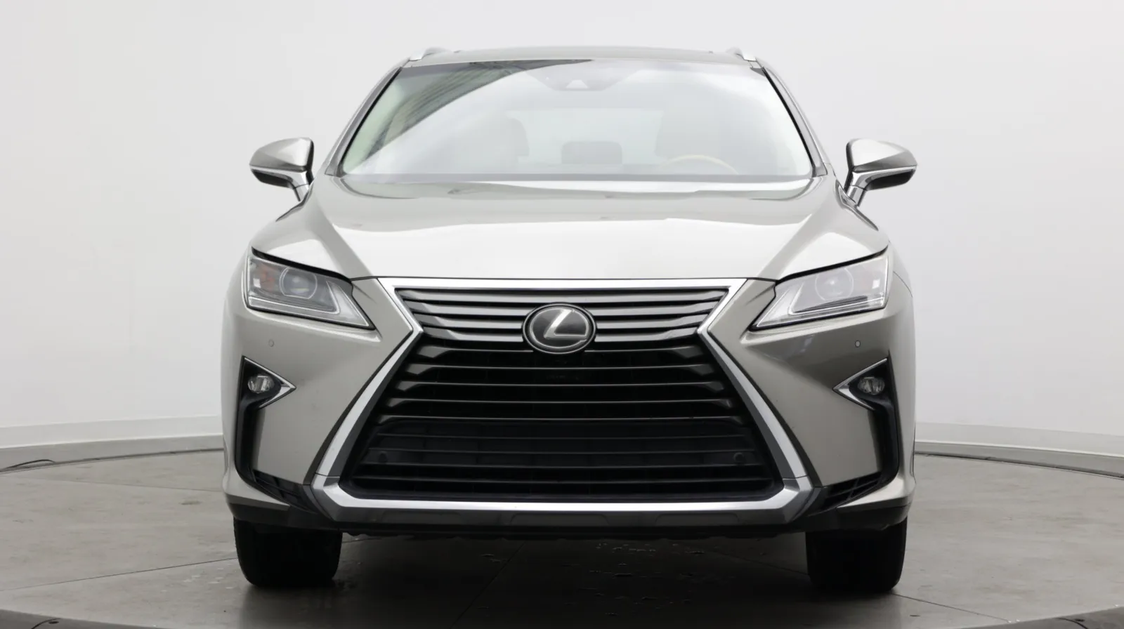 Lexus RX photo 2