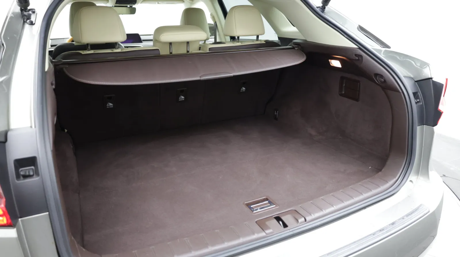 Lexus RX photo 37