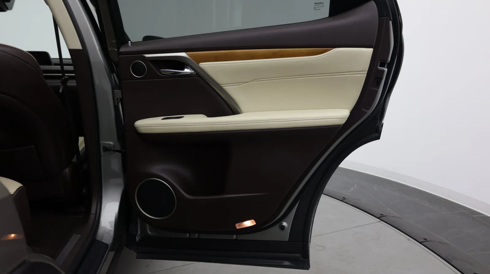 Lexus RX photo 39