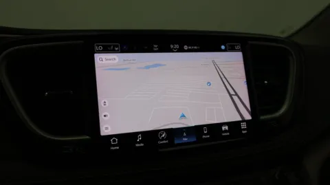 More photos of 2024 Chrysler Pacifica Hybrid Select at Auto Boutique Florida, FL