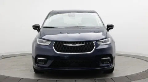Photos of 2024 Chrysler Pacifica Hybrid Select for sale in Jacksonville, FL at Auto Boutique Florida