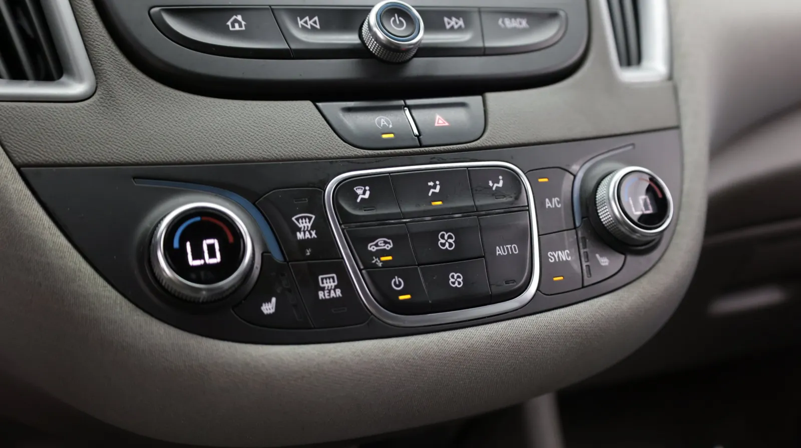 Chevrolet Malibu photo 18