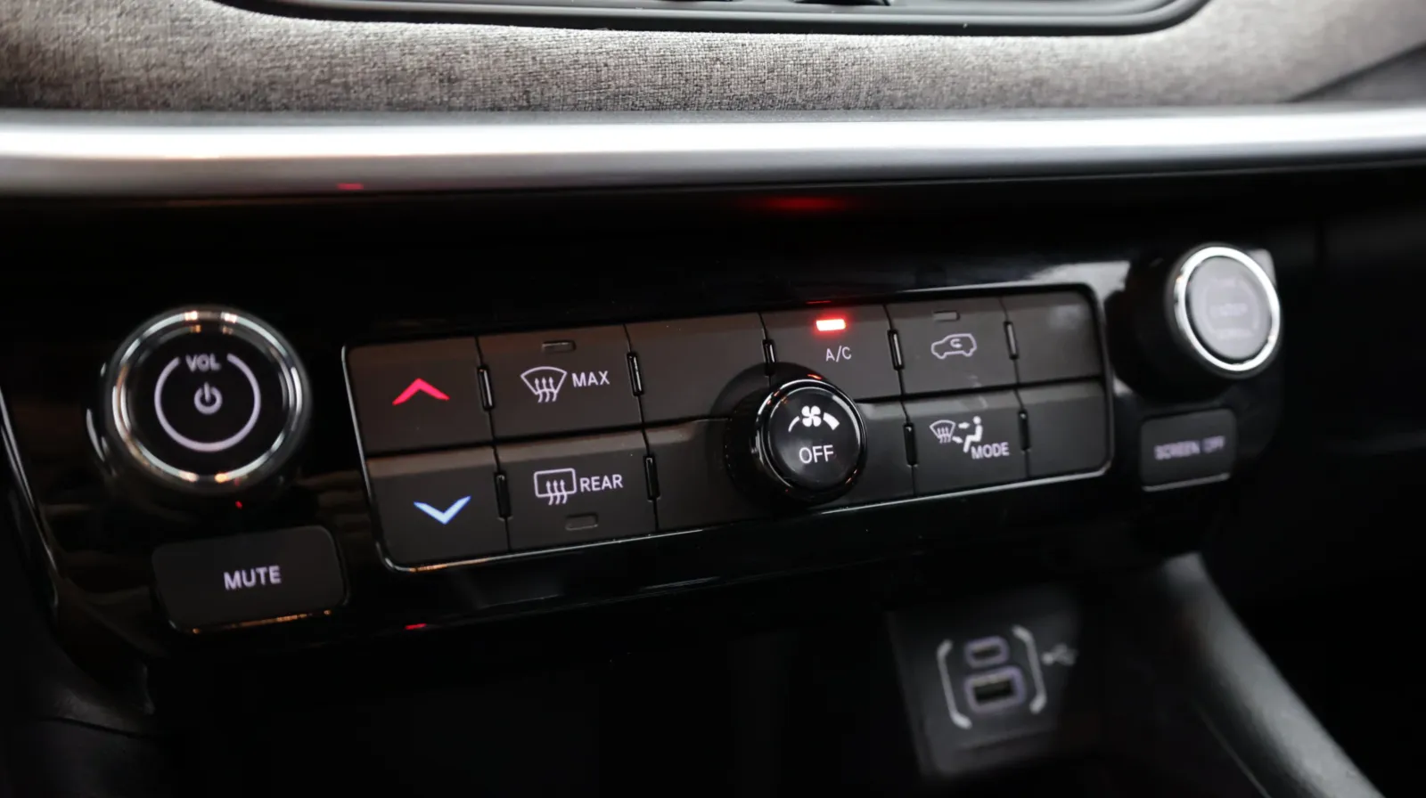 Jeep Compass photo 18