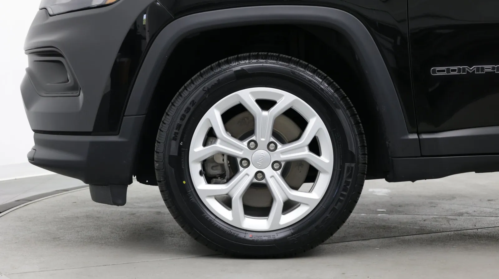 Jeep Compass photo 8