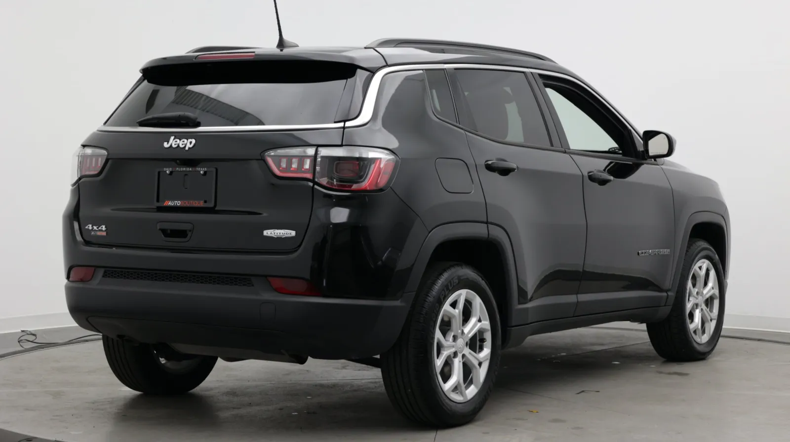 Jeep Compass photo 7