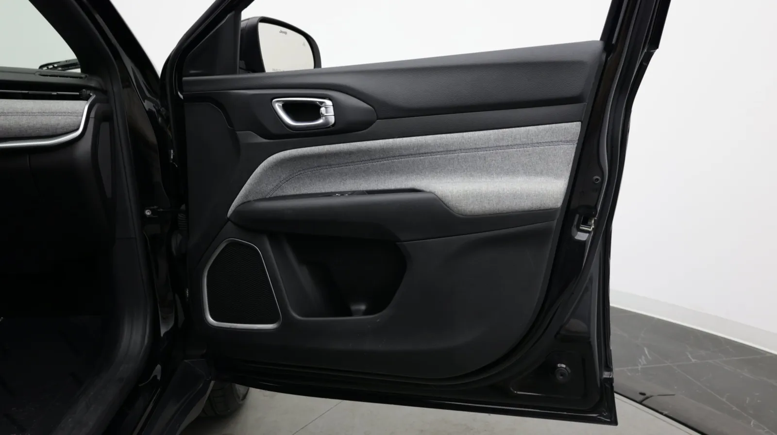 Jeep Compass photo 34