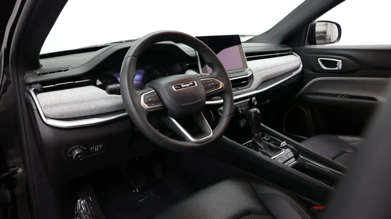 Jeep Compass photo 11