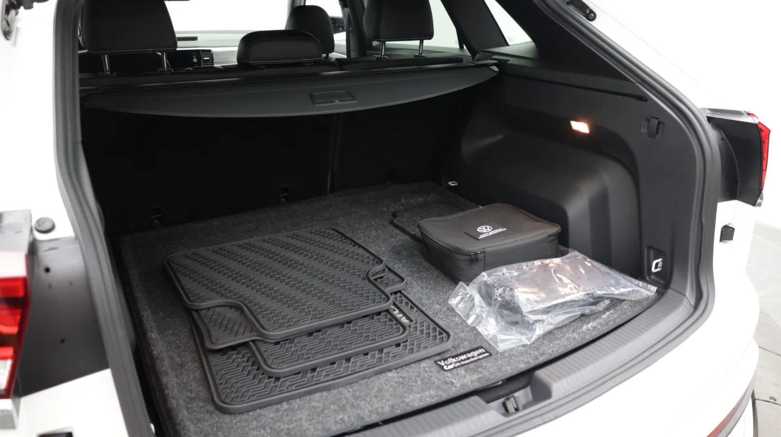 Volkswagen Atlas Cross Sport photo 27