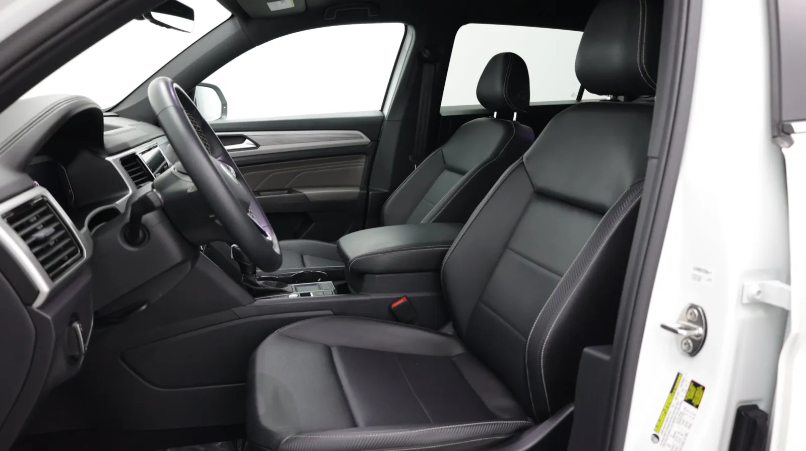 Volkswagen Atlas Cross Sport photo 13