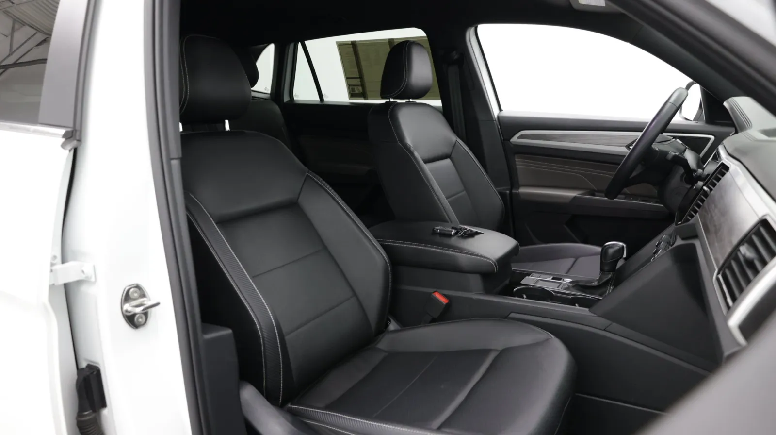 Volkswagen Atlas Cross Sport photo 33