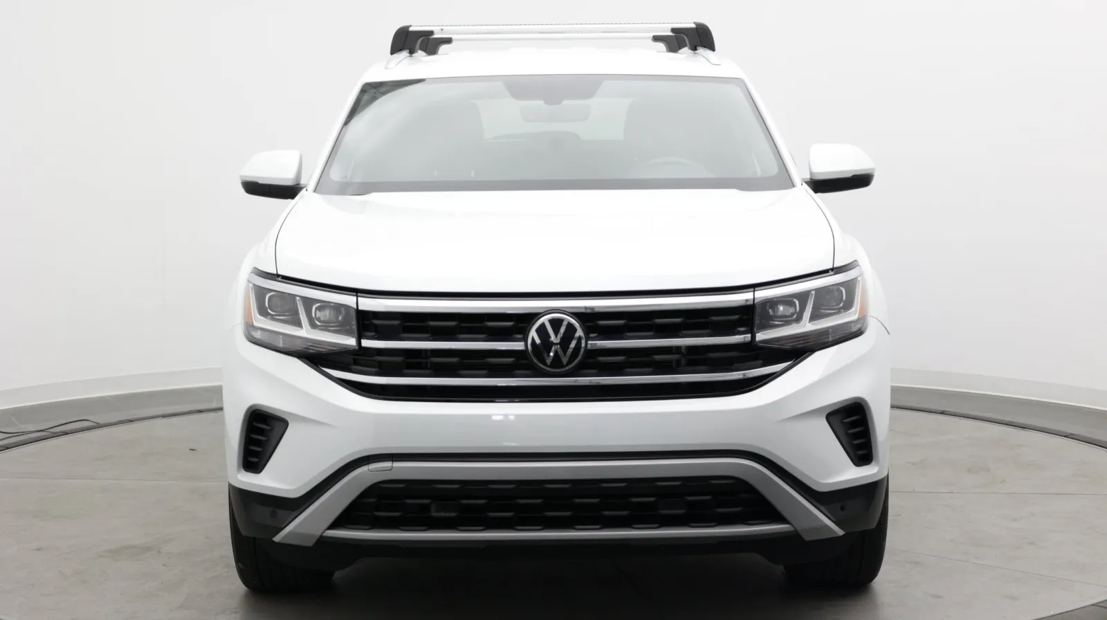 Volkswagen Atlas Cross Sport photo 2