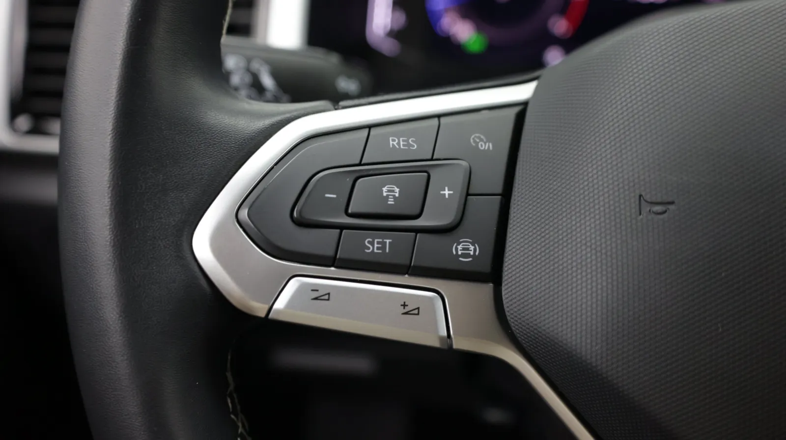 Volkswagen Atlas Cross Sport photo 18
