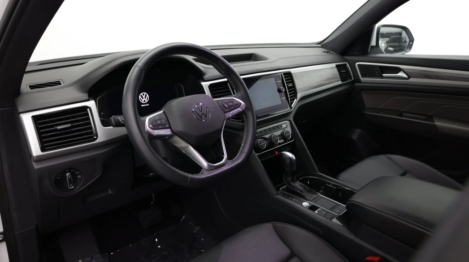 Volkswagen Atlas Cross Sport photo 11