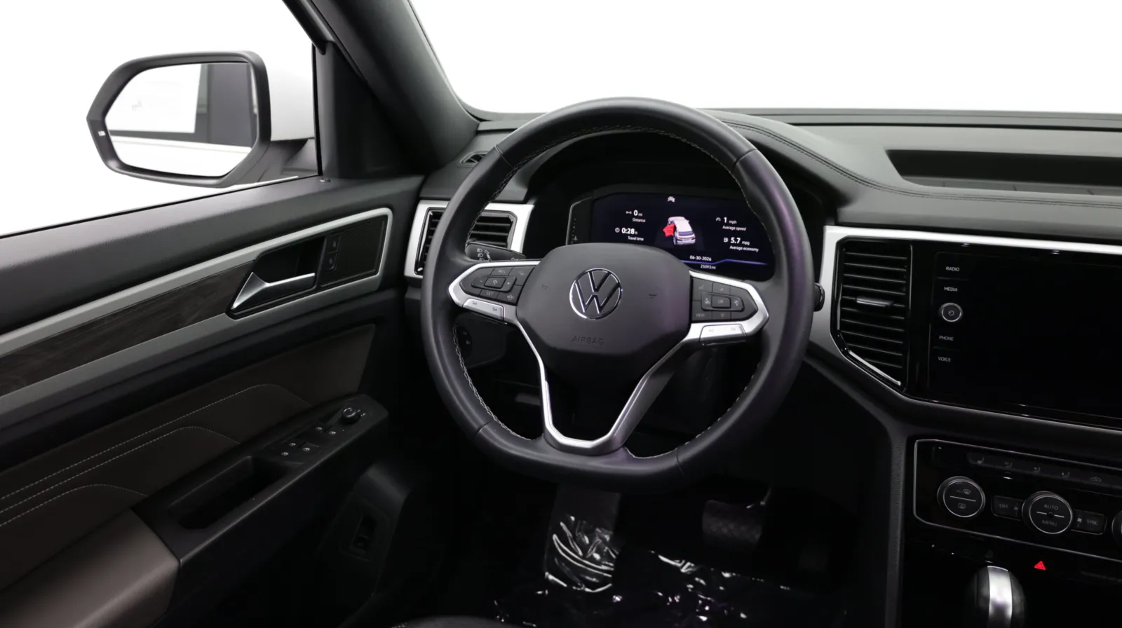 Volkswagen Atlas Cross Sport photo 24