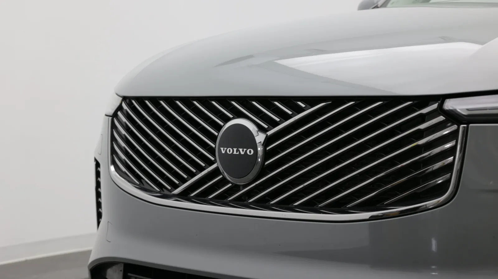 Volvo XC90 photo 8