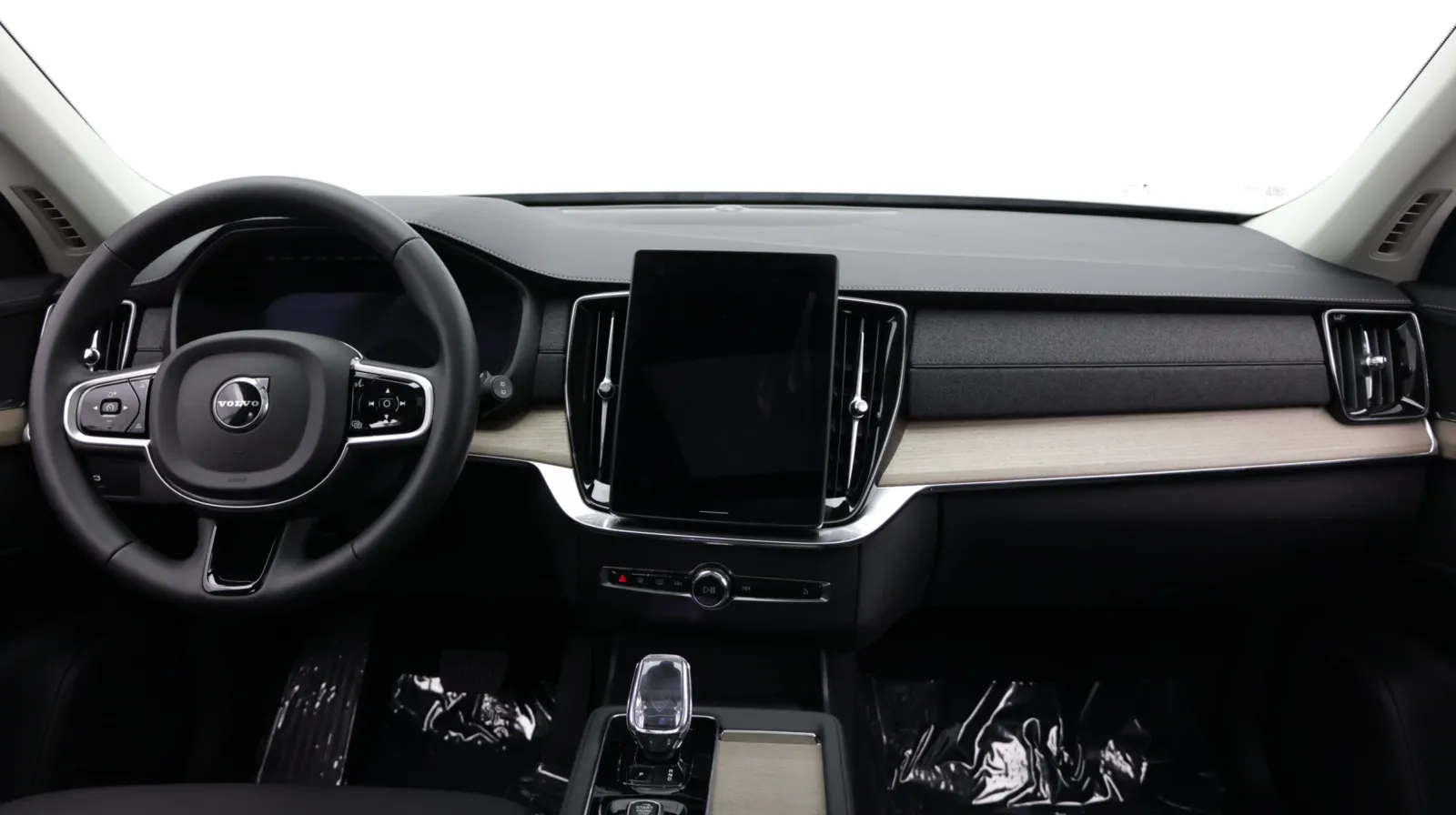 Volvo XC90 photo 32