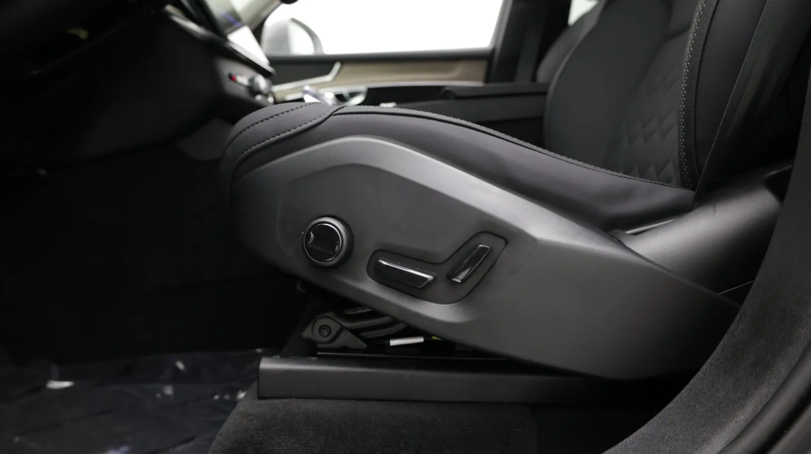 Volvo XC90 photo 17