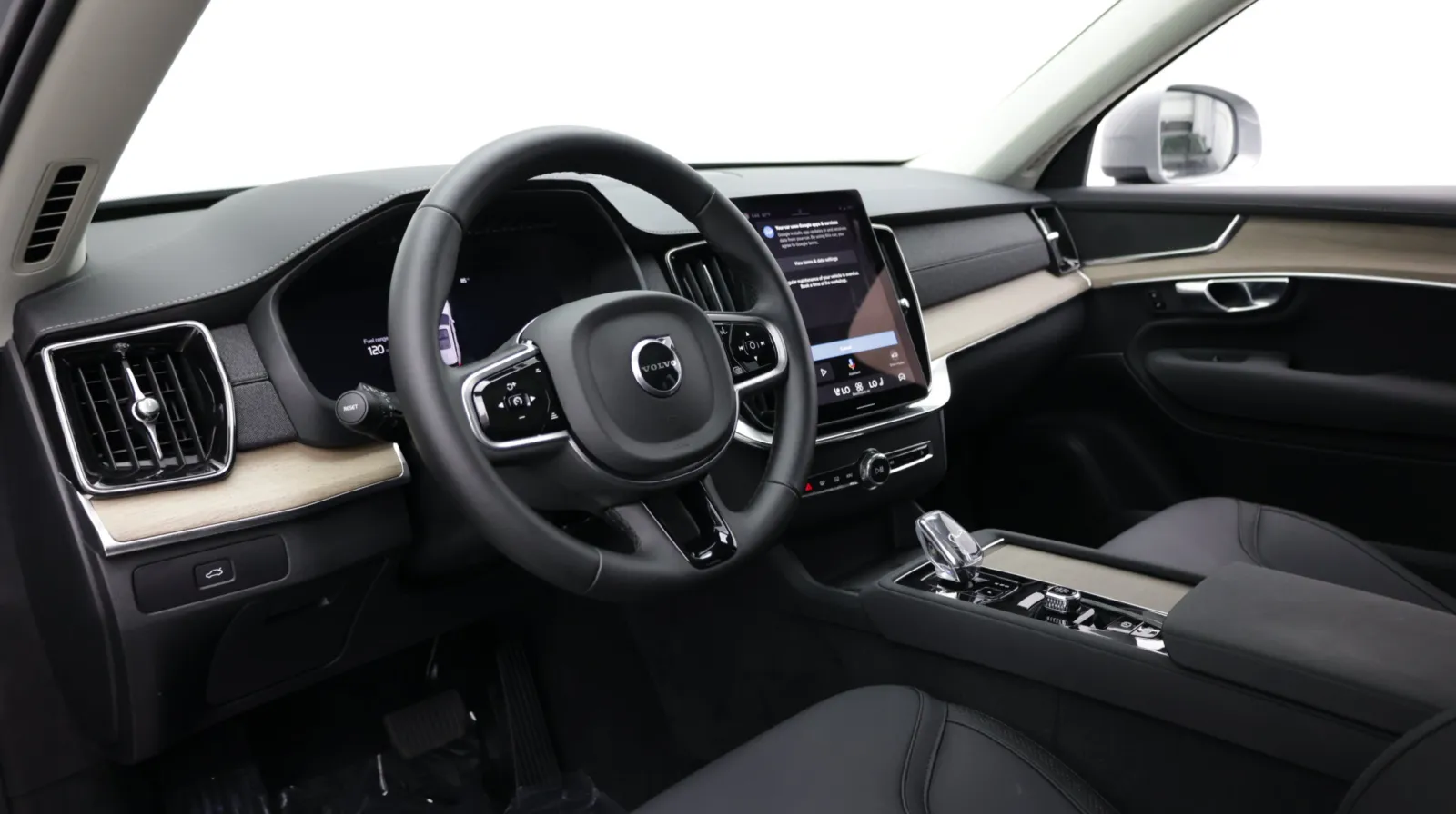 Volvo XC90 photo 13