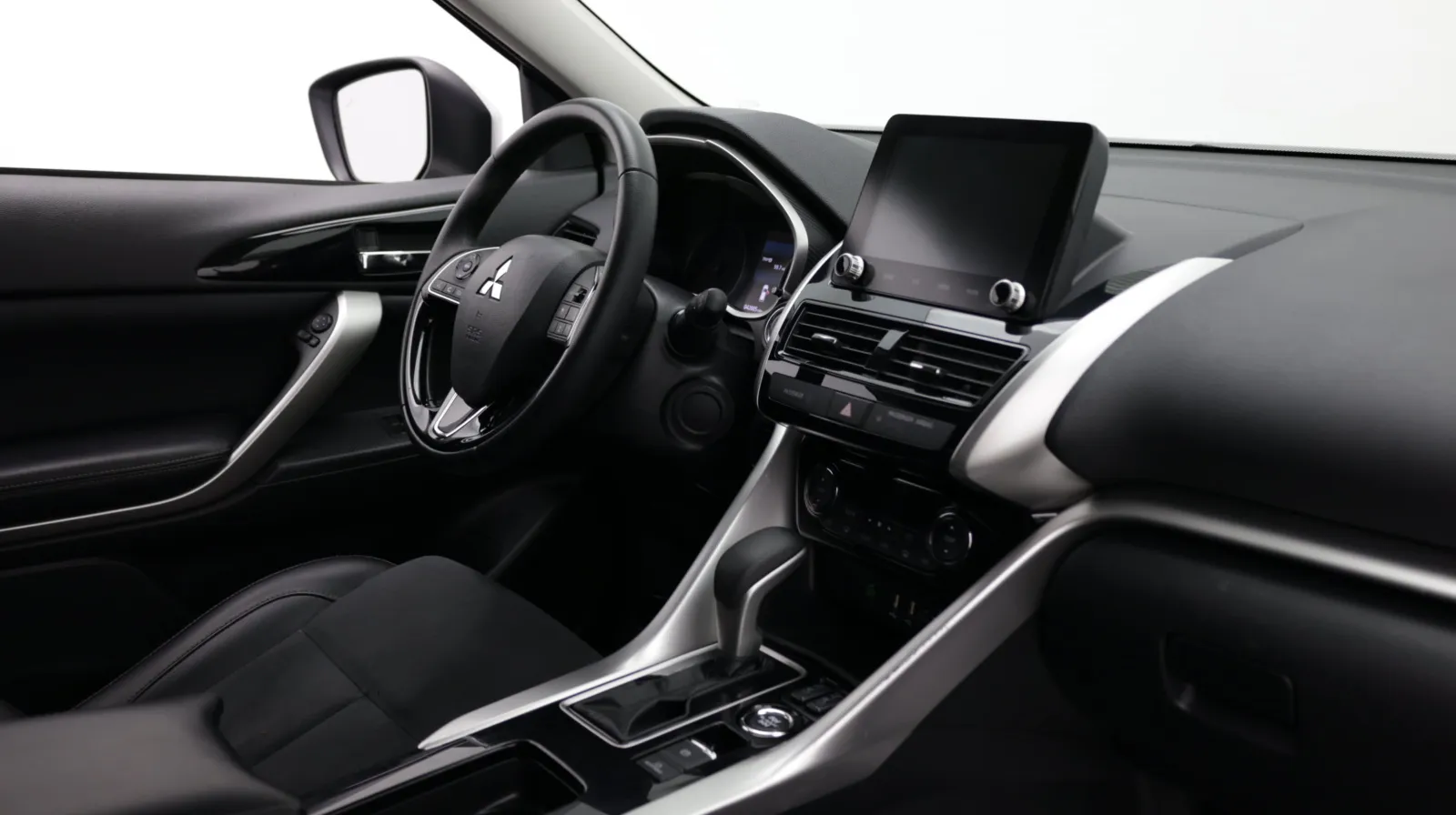 Mitsubishi Eclipse Cross photo 39