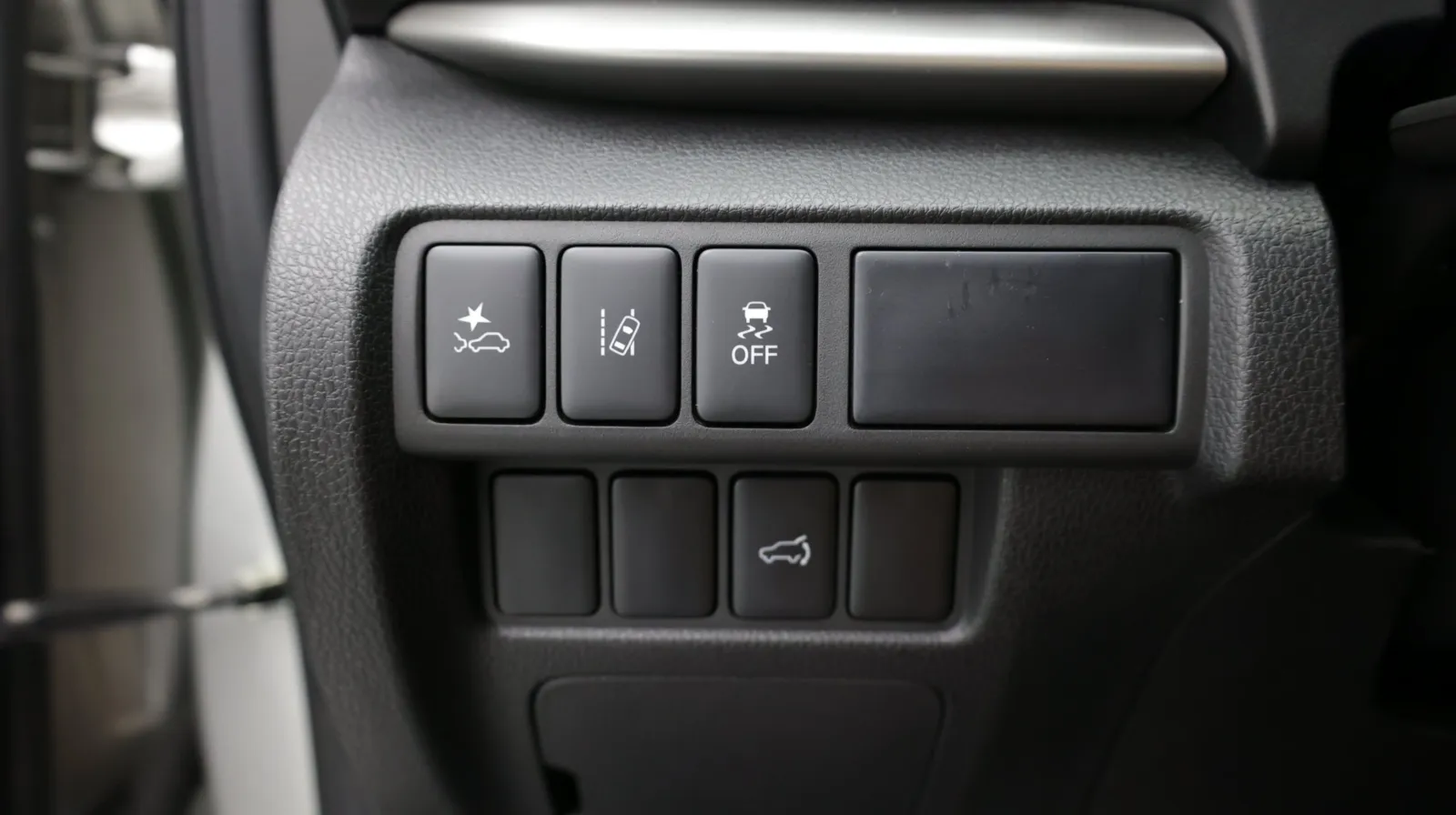 Mitsubishi Eclipse Cross photo 17