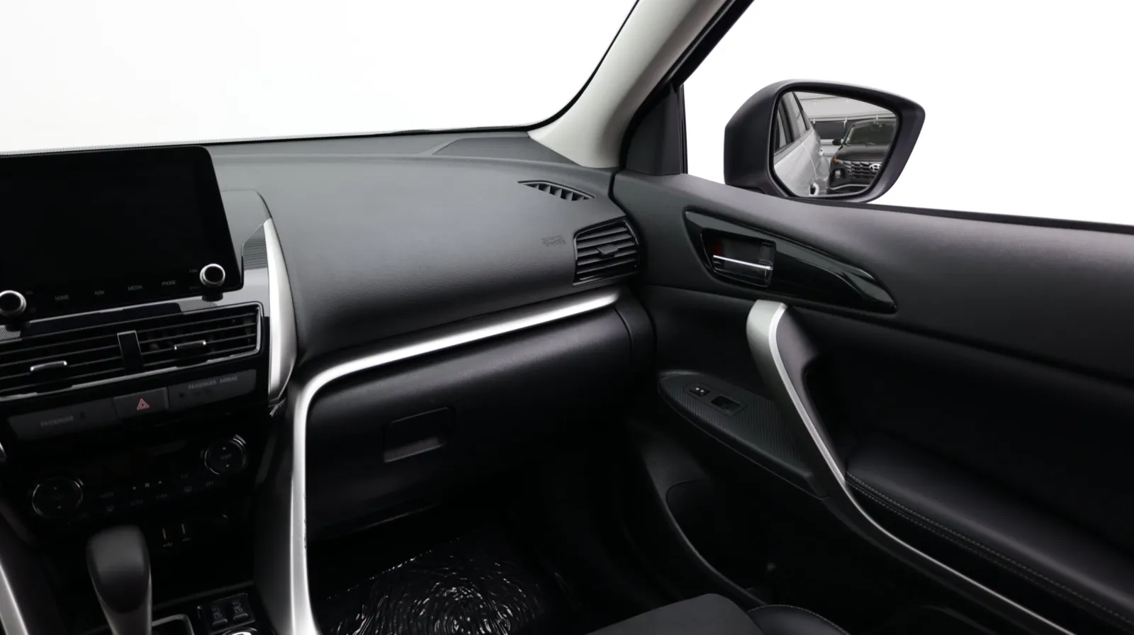 Mitsubishi Eclipse Cross photo 33